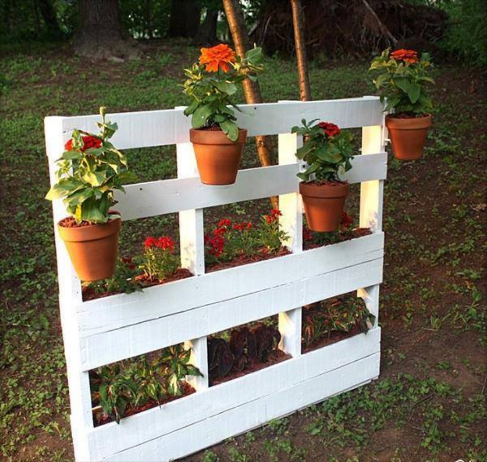 Recycled Wood Pallet Vertical Gardens | Pallet Ideas: Recycled