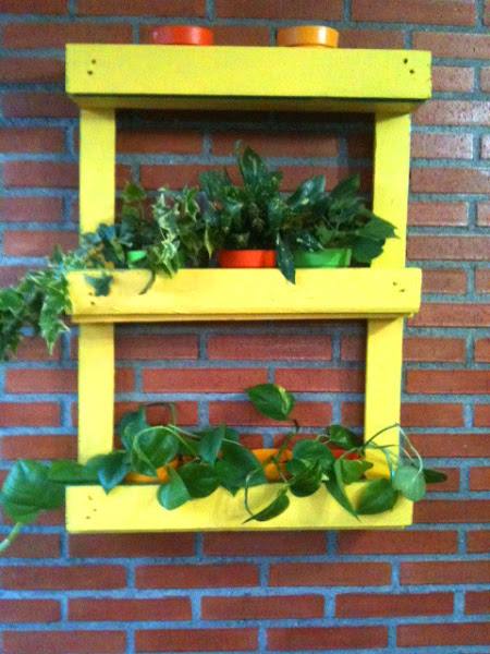 Pallet Vertical Planter for Garden 3