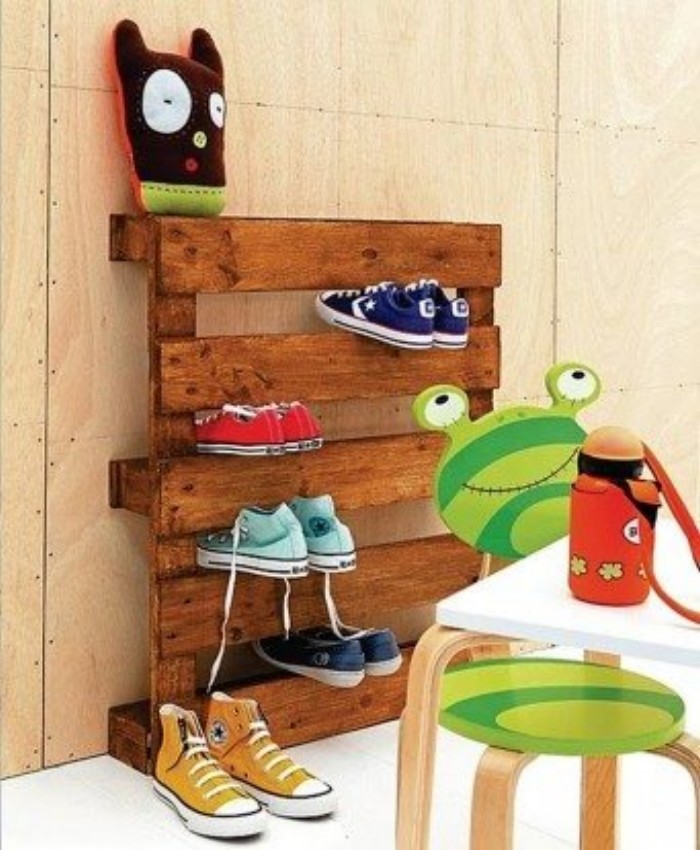 Pallet Wood Shoe Rack