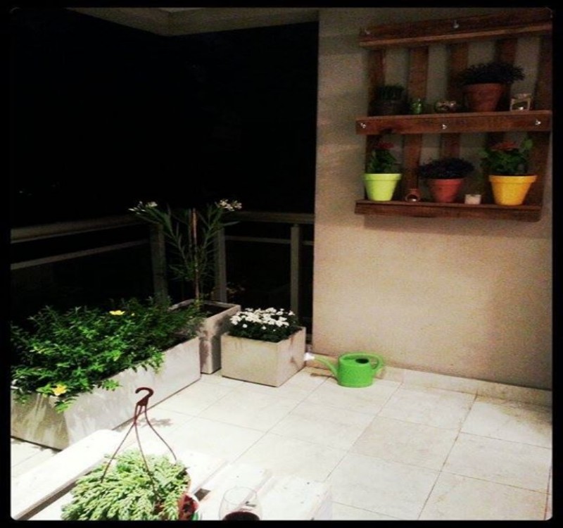 Pallets Wall Planter