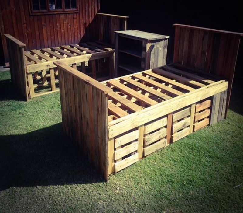 Upcycled Pallet Beds