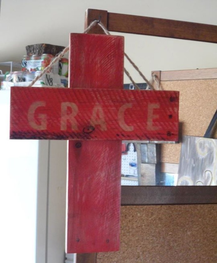 Pallets Cross Ideas