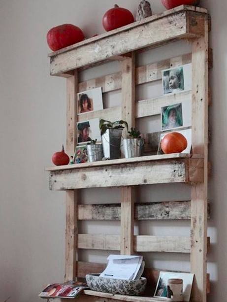 Pallets Wall Storage Stands