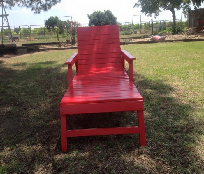 Pallets Made Custom Outdoor Chairs | Pallet Ideas