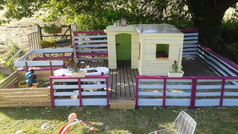 Pallets Shed for Kids
