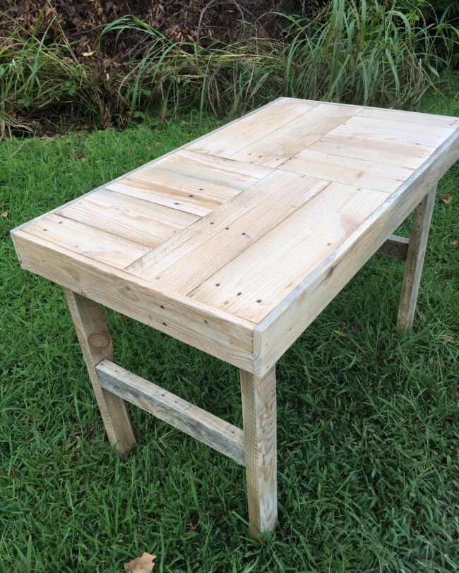 Recycled Wooden Pallet Patio Bench | Pallet Ideas