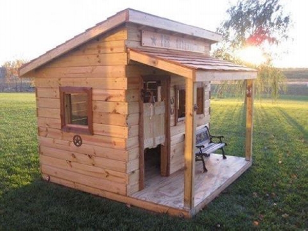 DIY Kid s Fort From Recycled Pallets Pallet Ideas diy-kid-s-fort-from-recycled-pallets-pallet-ideas