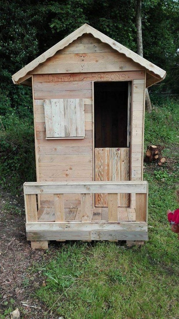Garden Cabin Made with Wood Pallets | Pallet Ideas