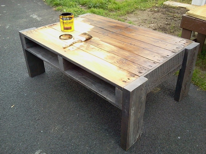 DIY-Pallets-Coffee-Table1