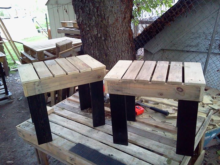 DIY-Pallets-Rustic-Benches-10