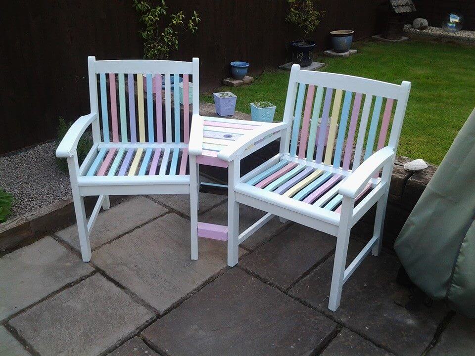 Pallets-Garden-Double-Chairs