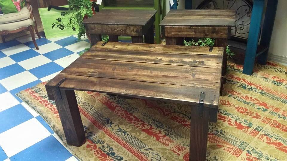 Vintage-Pallets-Coffee-Table