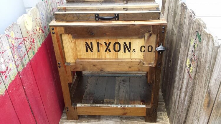 Wooden Pallets Ice Chest
