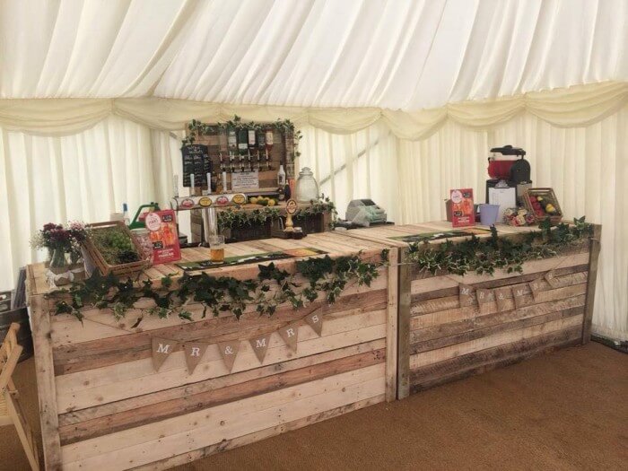 Pallets-Wood-Powered-Bar