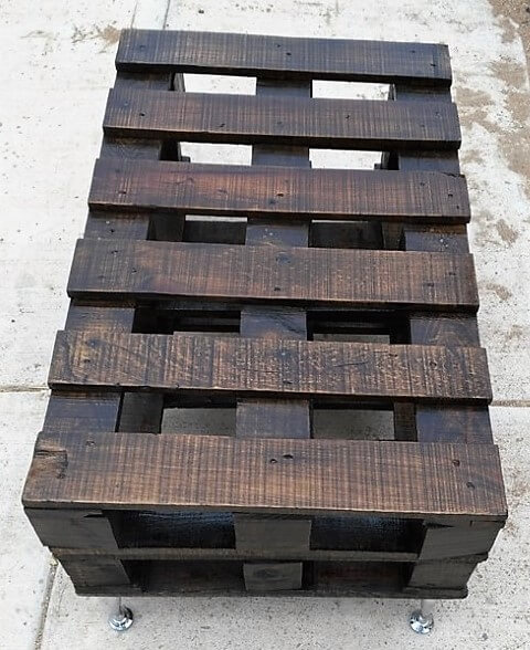Pallets-Coffee-Table