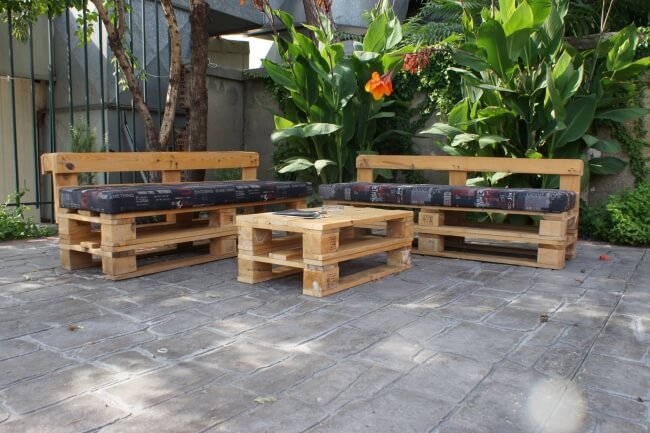 Pallet-Garden-Couch
