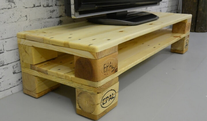 Pallet-TV-Stand-Project
