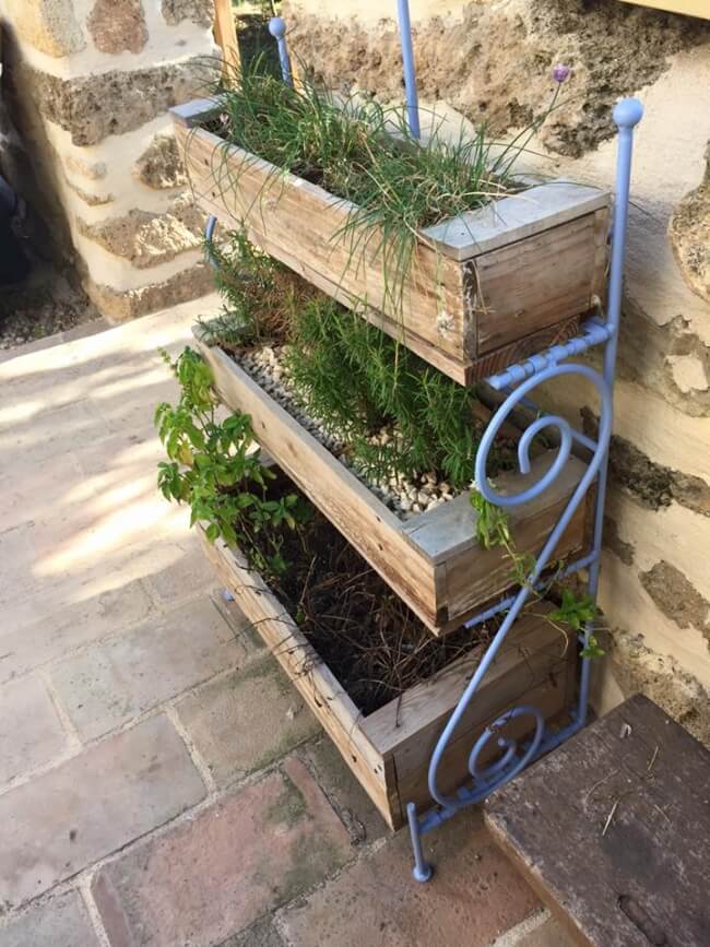 Pallets Wooden Made Vertical Garden | Pallet Ideas