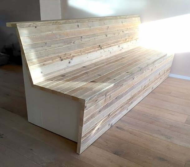 Pallet-Couch-with-Storage